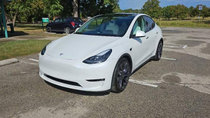 TESLA MODEL Y 2021 5YJYGDEF4MF182814 image